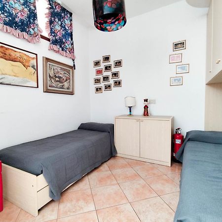 Appartement Puerto Del Sol Fronte Mare à Jesolo Extérieur photo