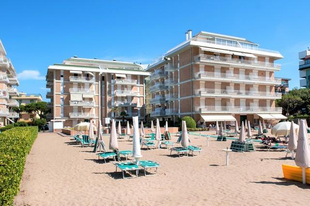 Appartement Puerto Del Sol Fronte Mare à Jesolo Extérieur photo